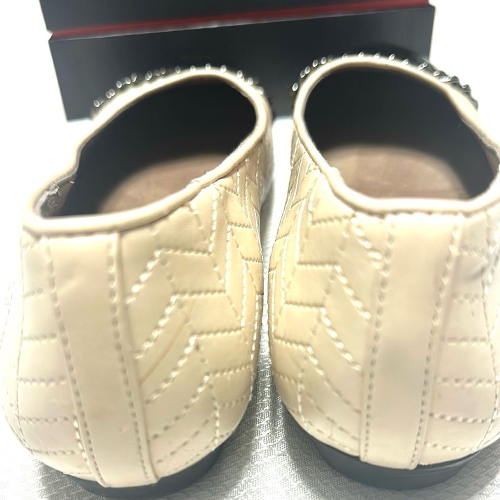 AEROSOLES Cream and Black Flats Versatile Comfort - Picture 4 of 6